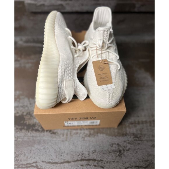 Adidas Yeezy Boost 350 V2 Bone Size 10.5- HQ6316 - Picture 3 of 9